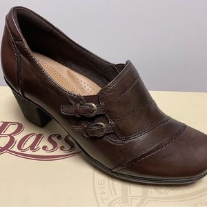 NEW Bass Leather 7.5